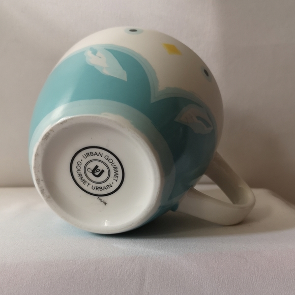 Urban Gourmet Ceramic Owl Coffee or Tea Mug, Blue with Yellow Nose Gold Trim - Picture 3 of 3